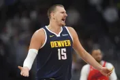 NBA/不爽了！繳「大三元」仍慘敗　約基奇怒吼助教疑爆內鬨