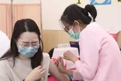 新冠疫苗還有312.8萬劑！接種、快篩購買方法一次看