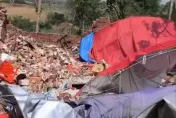 參加葬禮遇狂風暴雨「牆倒塌」　廣西3村民來不及逃喪命
