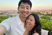 《尚氣》劉思慕求婚成功！台裔女友曬「超大鴿子蛋」放閃