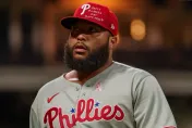 MLB/跟媽媽說我愛妳！　費城人左投「帽上寫字」登全國轉播