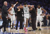 NBA/衛冕軍告急！塔圖姆轟42分卻傷退　尼克主場聽牌