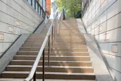 影/男子騎越野車衝台南地下道　網轟：要設區間測速