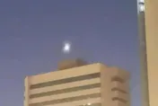 影/和月亮一樣亮！新疆多地出現不明飛行物　氣象局回應了