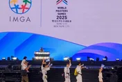 爸爸肩膀上的女兒！李四川PO世壯運1照片　網讚：最暖川伯
