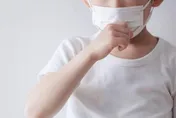 新冠肺炎疫情持續升溫　專業醫示警：症狀跟感冒超像