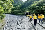 土石流斷交通　台鐵「和仁=崇德」東正線今晨搶通了