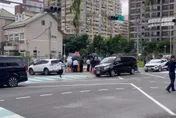 影/三峽嚴重車禍釀3死　相驗結束家屬回事發地招魂