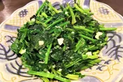 腎結石與痛風患者必看！專家提醒：菠菜汆燙後吃更安全