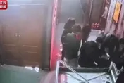 驚！陸男玩「密室遊戲」漆黑中遭玻璃插肚　當場血濺觸目驚心