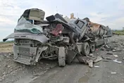 影/又有酒駕！屏東河床2砂石車對撞　駕駛拋飛當場輾死