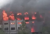 山東化工廠爆炸！巨型「蘑菇雲」　3公里內民宅玻璃全震碎