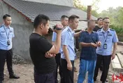 悚！陸男亂刀砍死母親和女友　帶嫂逃亡「亂倫」生下兒女