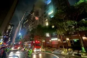 影/林口住宅大樓火警7F竄火煙　警消灌救幸無人傷