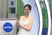 曾之喬產後首露面辣曬事業線！　讚辰亦儒暖舉：沒選錯人