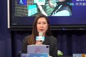 廣告堵逃生出口違規遭拆罷團喊打壓　柳采葳轟：怎有臉？