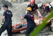 影/阿里山公路廂型車墜谷　47歲男溺斃溪水當場死亡