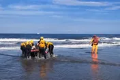 影/兄弟同遊台東天空之鏡！　18歲哥哥遭浪捲走失聯