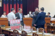 直擊／地方補助款論戰　吳秉叡嗆「違法會議」朝野爆衝突
