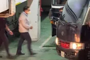 影/前綠委陳歐珀羈押禁見！狼狽上囚車送往看守所