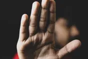 悚！美國男禁錮7旬婦侵犯虐待　遭判刑394年「關到死」