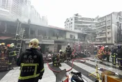 影/新北永和民宅火警！警消疏散29人　火勢延燒6戶