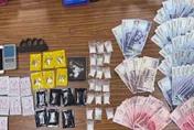 高雄男駕車打錯燈！警上前提醒聞到怪味　查獲毒品送辦