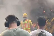 北市內湖驚見垃圾車爆炸！疑把鞭炮當垃圾丟「險變炸寒單」