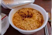 泡麵湯直接倒水槽「後果超慘」　3NG行為一堆人犯
