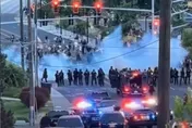 影/示威延燒華盛頓州！斯波坎市宣布宵禁　警動用催淚彈