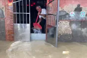 影/高雄雨彈狂炸！大寮住家淹水、仁武嚴重積水