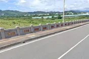 女子騎機車上東勢大橋突消失！　警消全面搜尋中
