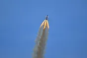 影/陸載人登月新突破！夢舟飛船零高度逃逸飛行試驗成功