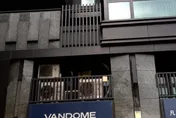 北市女站大樓9F外牆　警消鋪設氣墊救援