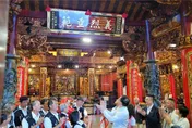 花蓮駁火！賴清德贈匾「義烈垂範」劍指傅崐萁