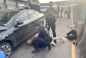 影/男子毒駕忠孝橋上連撞多車　車上搜出各式毒品