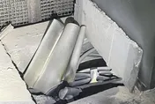 笨賊偷電纜「誤觸1萬1千伏特高壓電」　火光四射險臭灰搭
