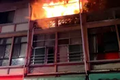 高雄民宅驚悚火警！父冒險救4歲兒跳樓求生　雙雙受傷送醫