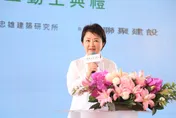 賴清德「團結十講」遭酸！綠狂出征盧秀燕　網傻眼：怕成這樣？
