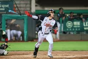 中職/注定好的啦！陳傑憲轟6打點止敗　自嘲「本來今天要去開球」