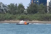 安平觀夕平台驚魂！3遊客落海被捲走　漂370公尺獲救