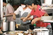 吳怡霈不捨！基隆54年米苔目店熄燈　闆娘：年事已高