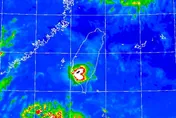 鄭明典曝紅外線雲圖　驚見台灣上空冒出「愛心」