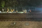 影/浙江貨運列車撞客運火車致脫軌　乘客「困蒸3小時」抓狂