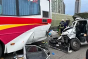 台65線重大車禍　客運遭追撞「1重傷1命危」