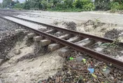 大雨掏空路肩！台鐵二水＝林內17:28提前恢復雙線雙向通車
