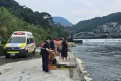 新北勇消翻覆「水壩渦流區」殉職　專家：穿救生衣反害命