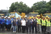盧秀燕組「台中隊」馳援災區　網友喊：媽媽市長比中央還忙
