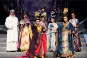超敬業！孫翠鳳坐輪椅吞止痛藥、陳昭婷癲癇發作仍堅持演出