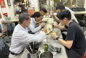 台電員工深夜9點才用餐！　神秘客霸氣掏2千請吃牛肉麵